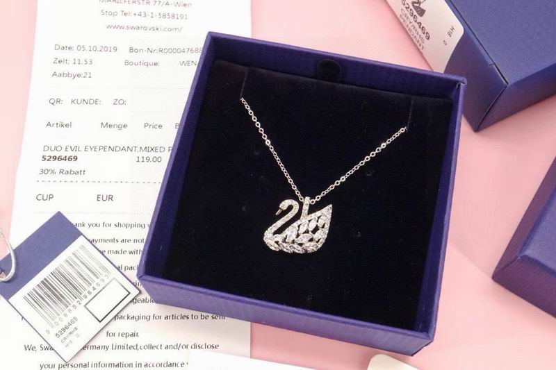 Swarovski Necklace 04yxh29